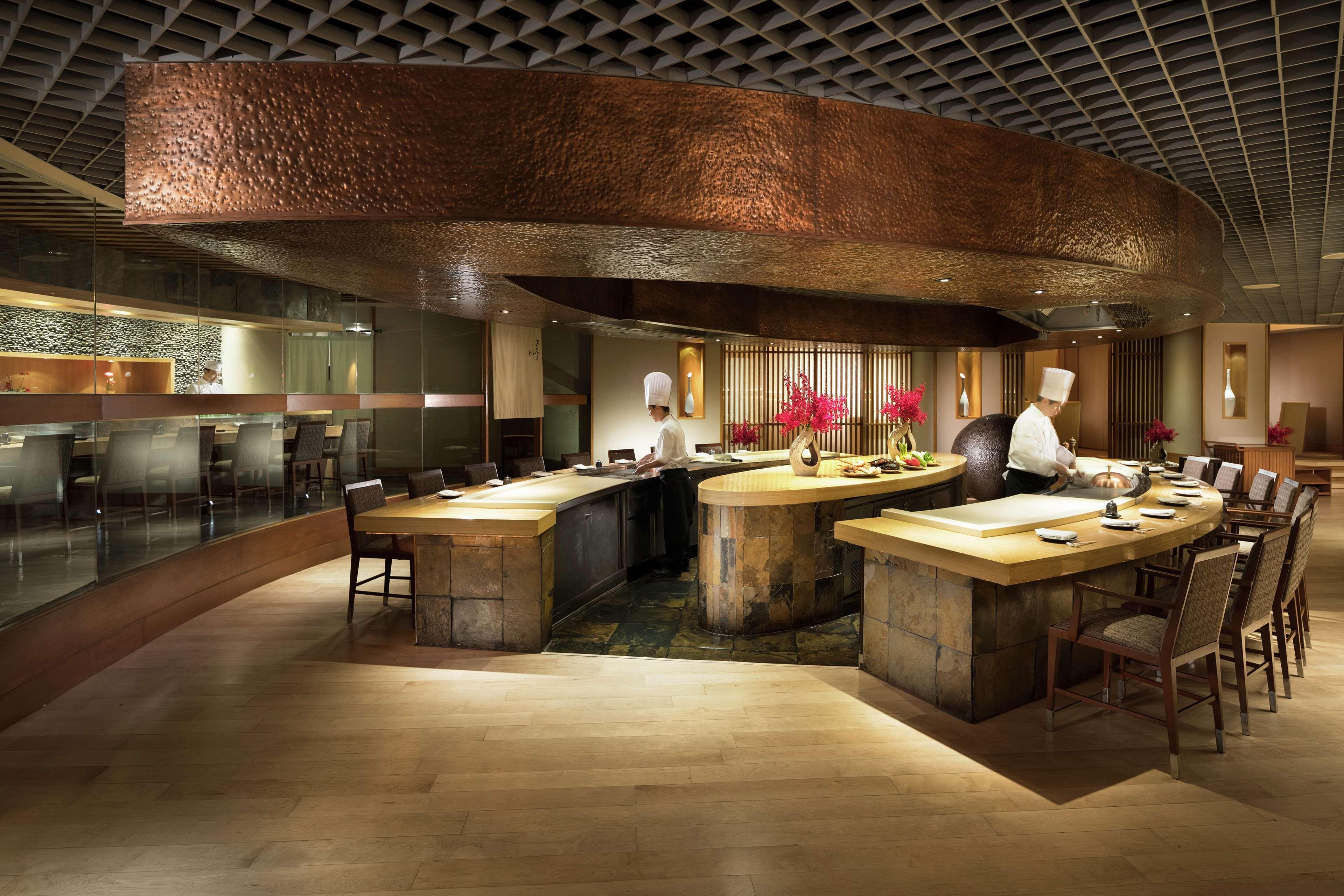 Conrad Bangkok Hotel Kültér fotó Interior of the restaurant