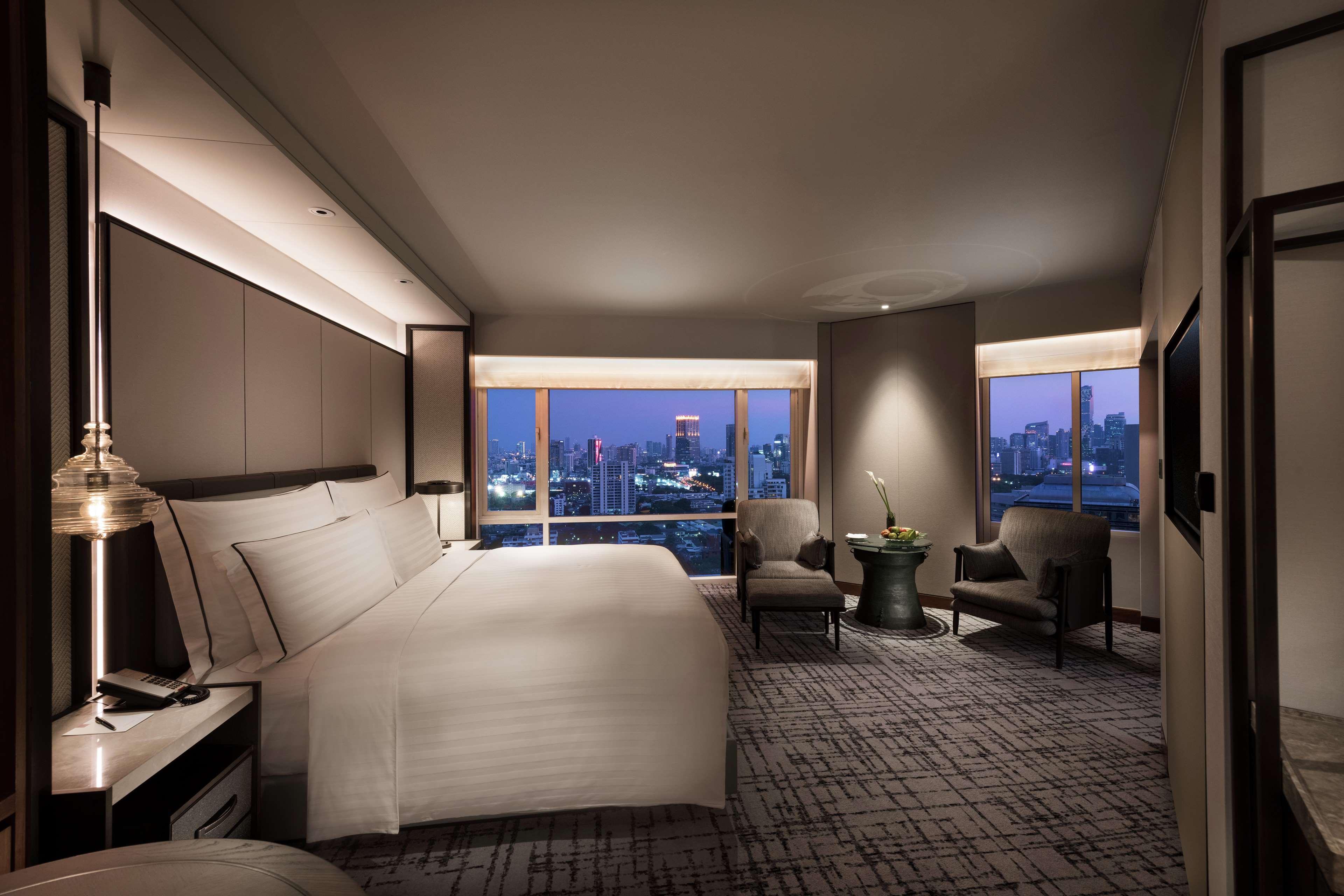 Conrad Bangkok Hotel Kültér fotó Deluxe Suite